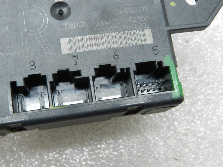 Chrysler Grand Voyager oriģinālais durvju vadības bloks priekšējais labais