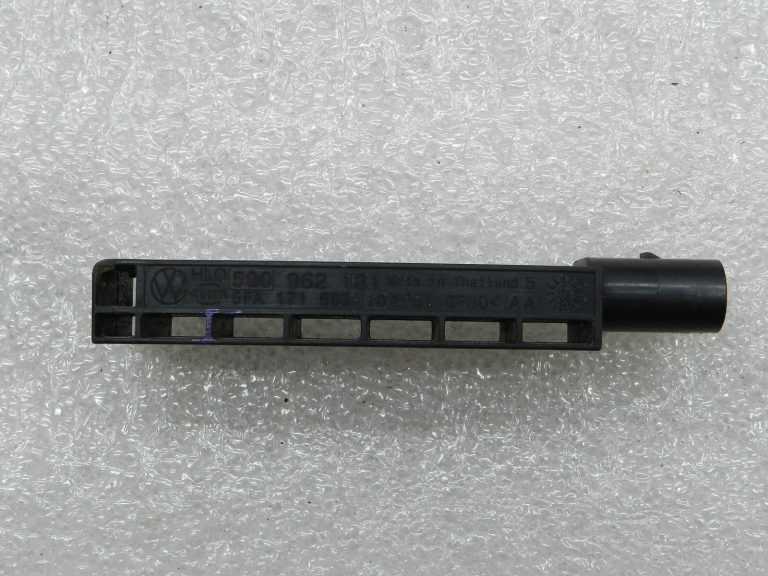 VW Audi Audi Seat Skoda Oriģinālā antenas bezatslēgu atslēga Kessy aizmugurē