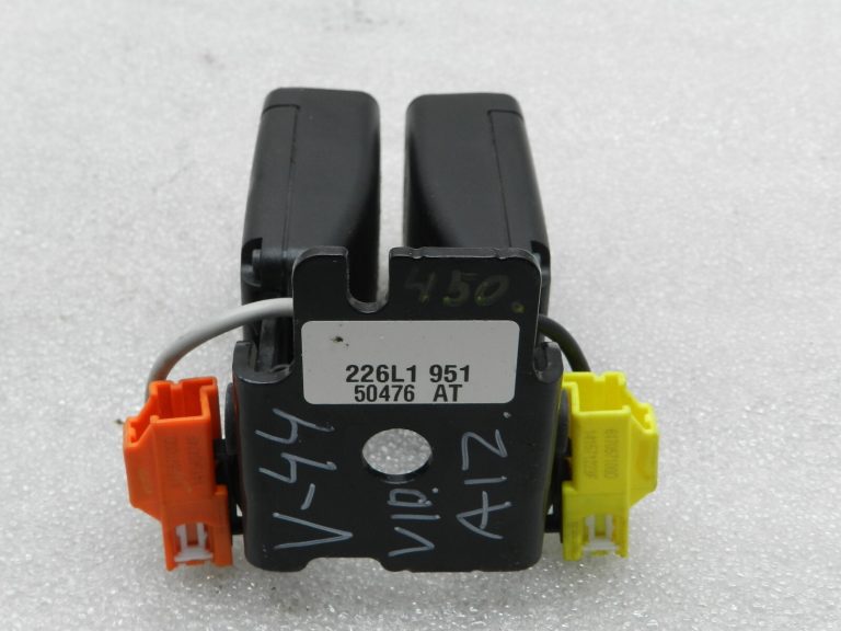 Volvo V40 oriģinālā drošības jostu sprādzes aizmugurējā centrā 31377484