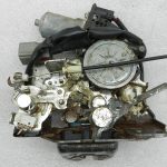 Chrysler Grand Voyager Oriģinālā elektriskā aizmugurējo durvju slēdzene