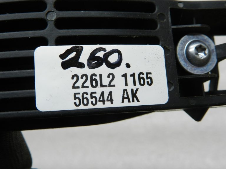Mazda 6 oriģinālais roktura turētājs aizmugurējā labajā pusē