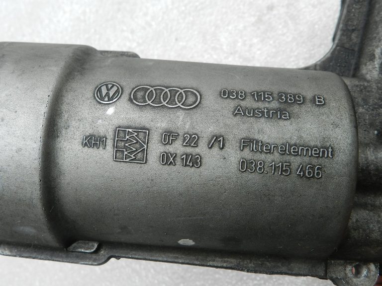 Audi Seat Skoda VW Oriģinālais eļļas filtra korpuss 1.9 TDI