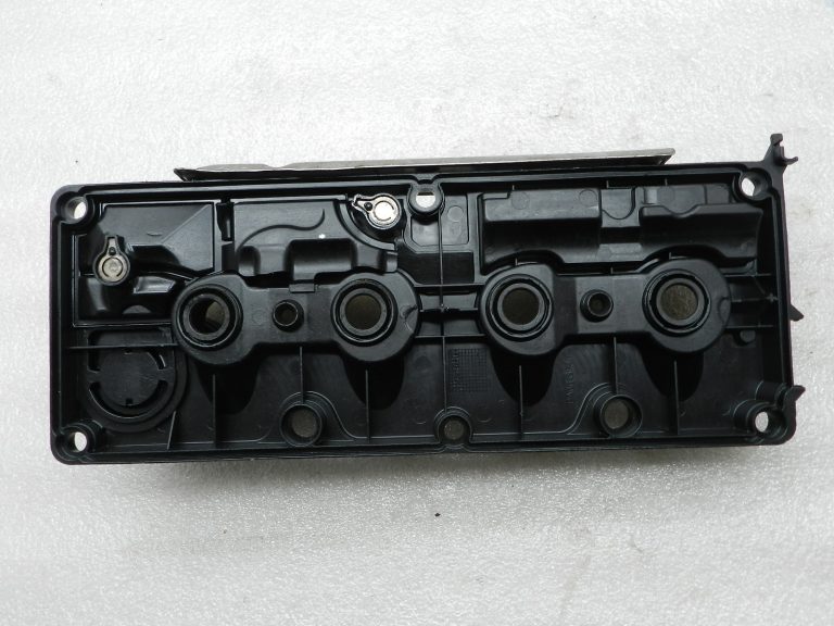 Skoda VW oriģinālais vārstu vāks 2.0TDI CFHC