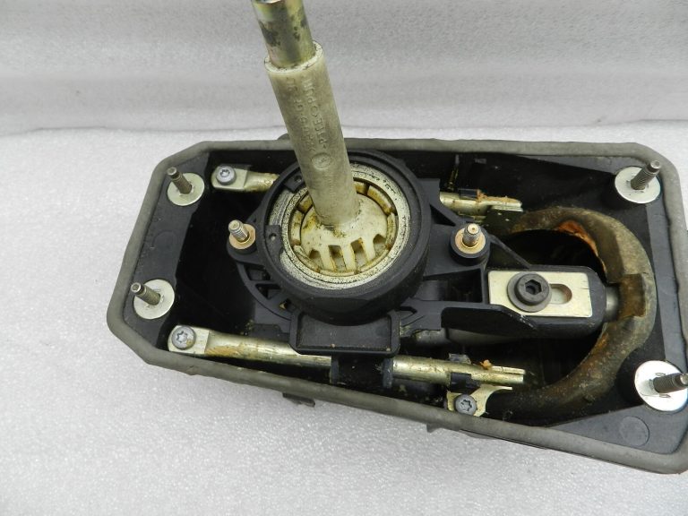 Volkswagen Audi Volkswagen Audi Oriģināla pārslēgšanas vārtiņu pārslēgšanas saikne