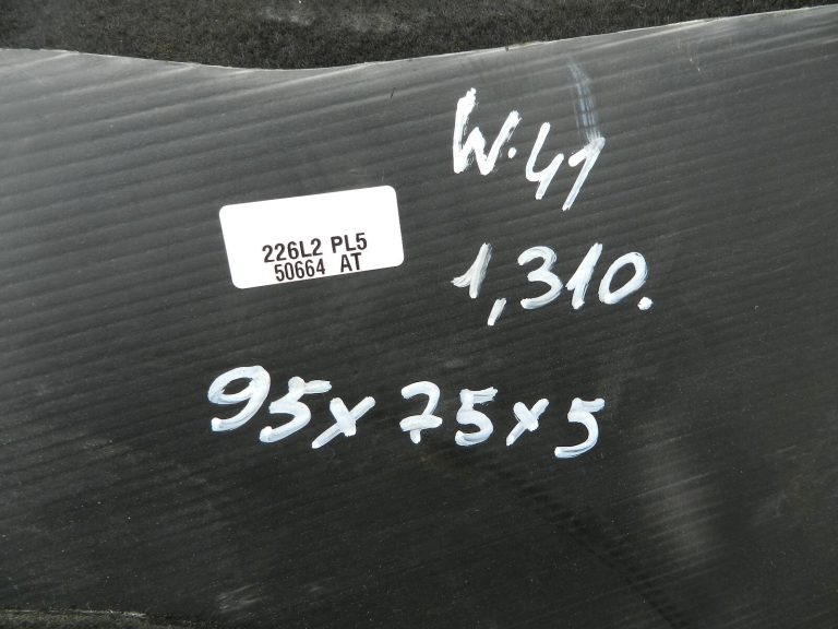 VW Golf 5 6 oriģinālais aizmugurējā bagāžnieka paklājs