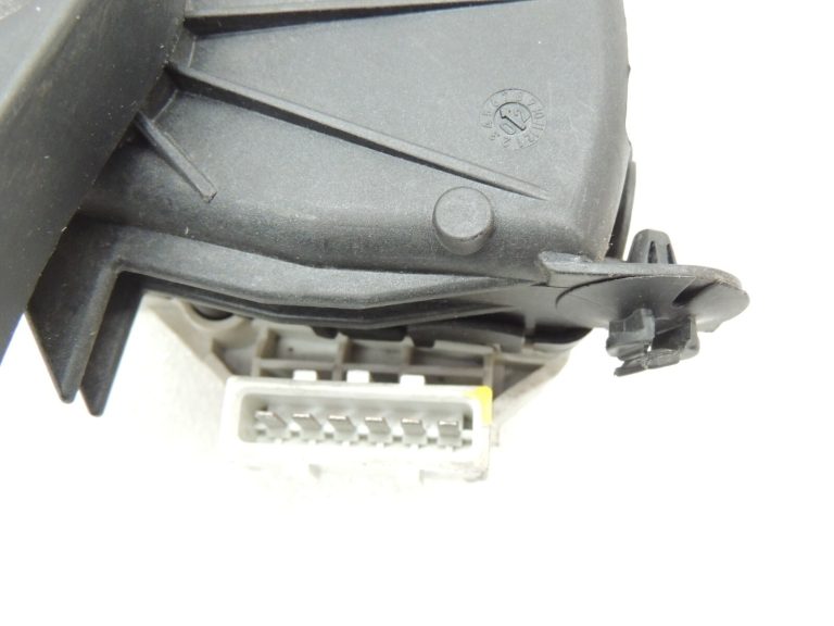 Volvo XC90 akseleratora pedāļa pozīcija 8634697 Gāzes pedālis
