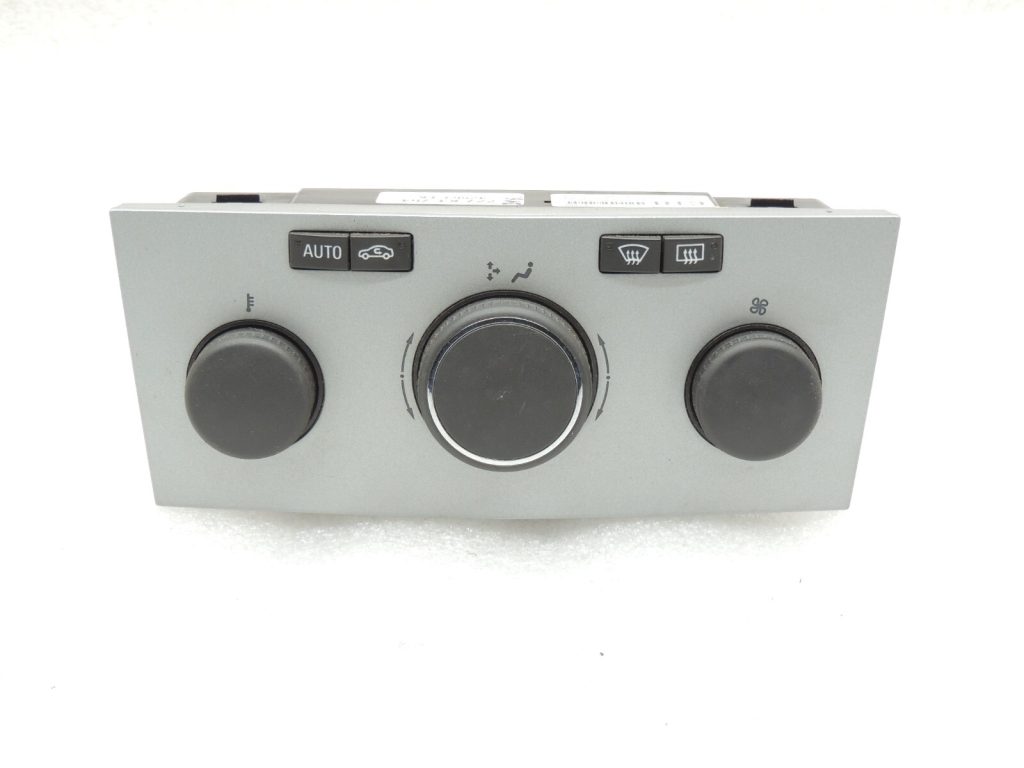 Opel Zafira B car heater control panel climate control panel 13274229 AC Control