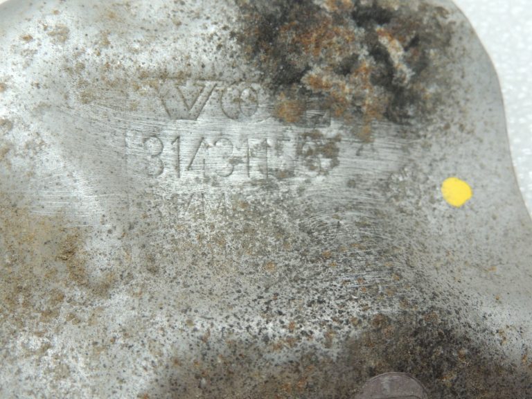 Volvo XC90 II 2.0D D5 D4204T11 Izplūdes kolektora karstuma aizsargs labajā pusē 31431156