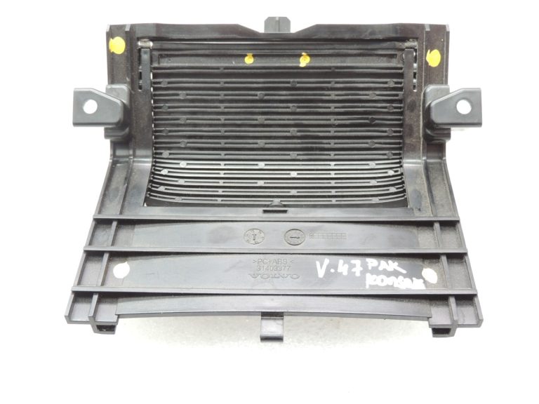 Volvo XC90 II centrālās konsoles aizmugurējā nodalījuma pārsegs 39827388 31403377
