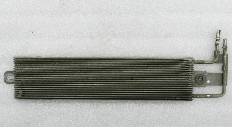 VW Audi Audi Seat Skoda Oriģinālais radiators Dīzeļdegvielas dzesētājs Degvielas dzesētājs