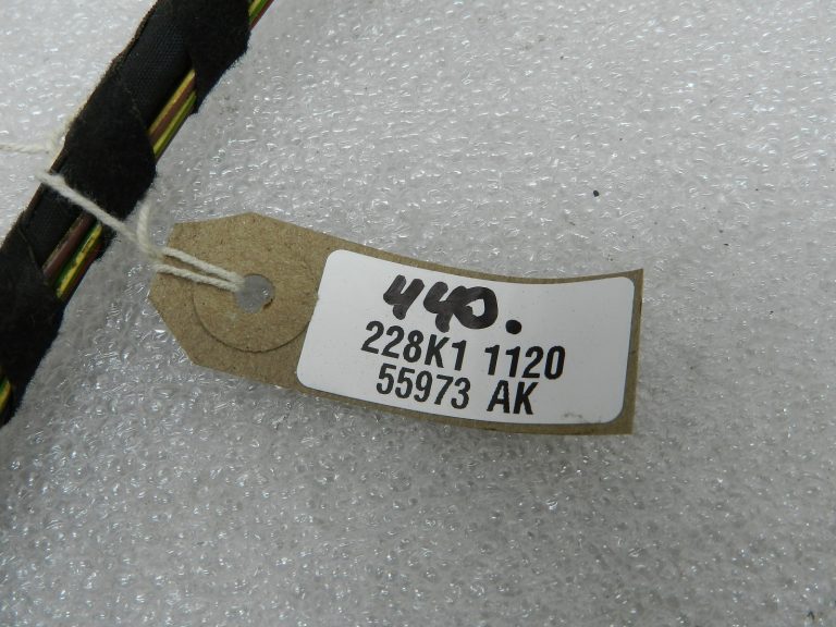 VW Golf 7 oriģinālās aizmugurējo durvju elektroinstalācijas siksnas Aizmugurējo durvju elektroinstalācijas siksnas
