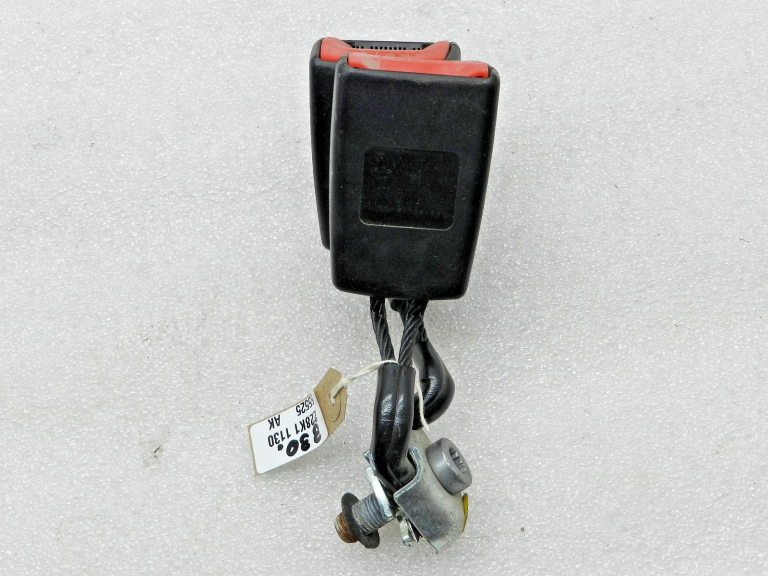 Skoda Octavia aizmugurējās drošības jostas oriģinālā sprādze