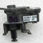 VW Golf oriģinālais degvielas uzpildes vāka vārsts 5C6810773H