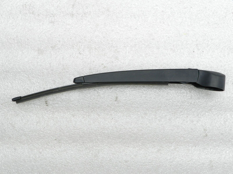 VW Golf oriģinālā aizmugurējā vējstikla tīrītāja rokturis 6R6955707B