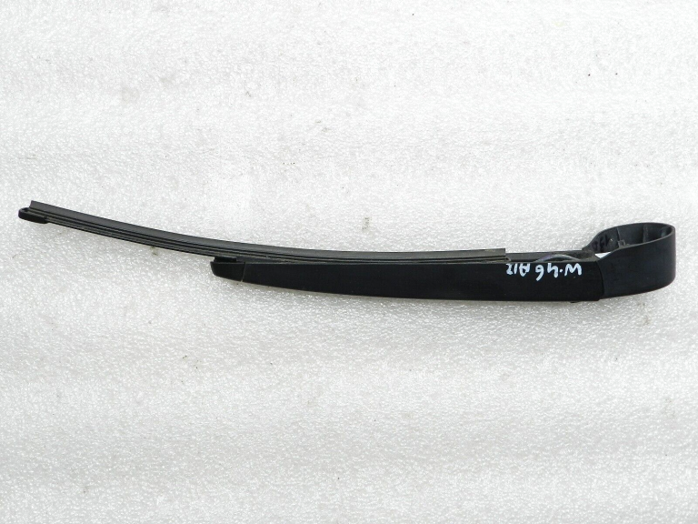 VW Golf oriģinālā aizmugurējā vējstikla tīrītāja rokturis 6R6955707B