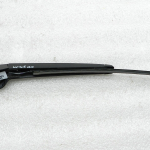 VW Golf oriģinālā aizmugurējā vējstikla tīrītāja rokturis 6R6955707B