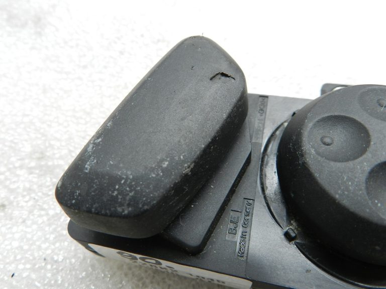 VW oriģinālais sēdekļu regulēšanas slēdzis DEFEKTĪVS!