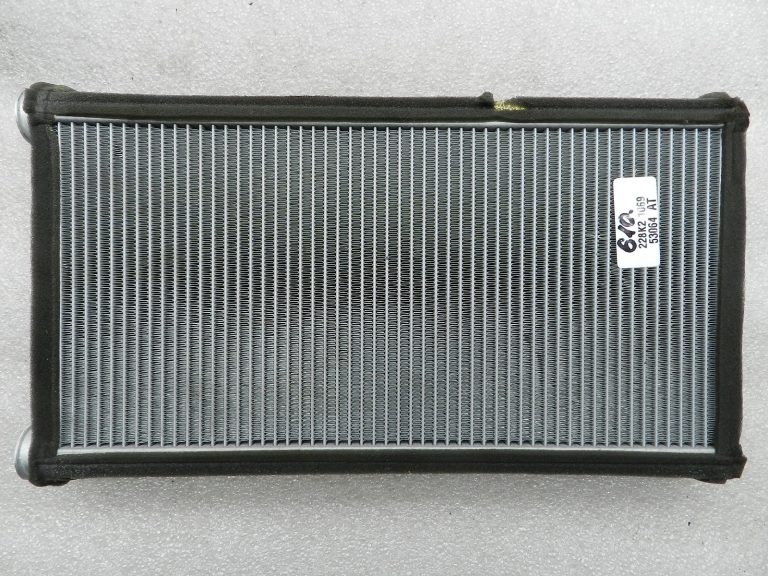 Audi A6 oriģinālais siltummainis