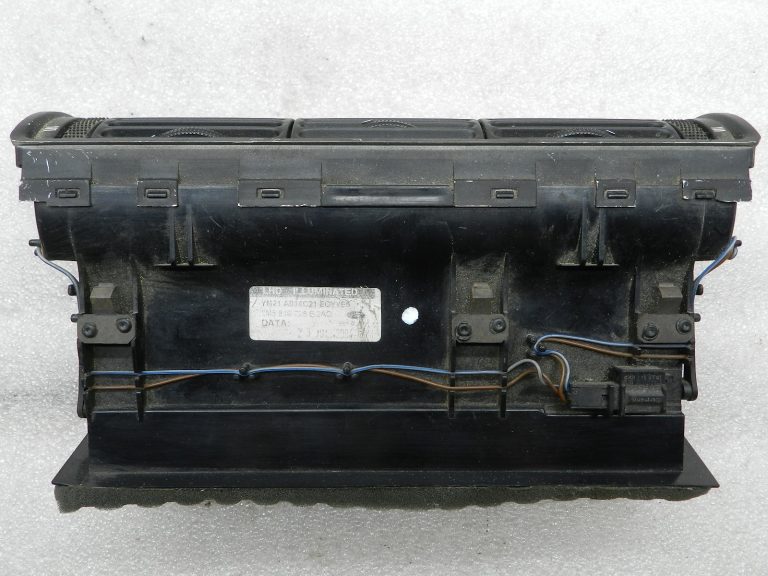 Ford Galaxy oriģinālais salona ventilācijas centrs