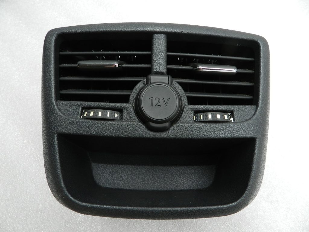 Peugeot 508 original air shower air nozzle center rear