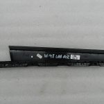 VW Tiguan oriģinālais C-svārstītāja apdares panelis ārpus aizmugures labās puses