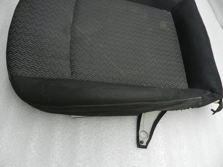 Opel Insignia B oriģināls sēdekļa spilvens priekšējais kreisais DEFEKTĪVS! 39066335