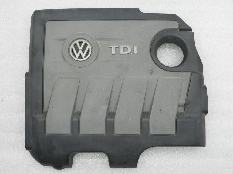 Volkswagen oriģinālais motora pārsegs TDI DEFECTIVE! 03L103925AR