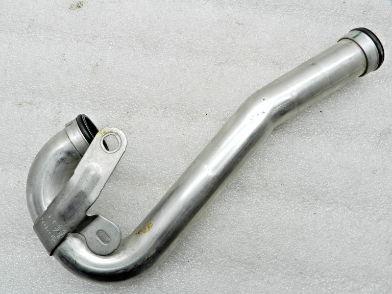 Nissan Qashqai oriģinālā EGR caurule