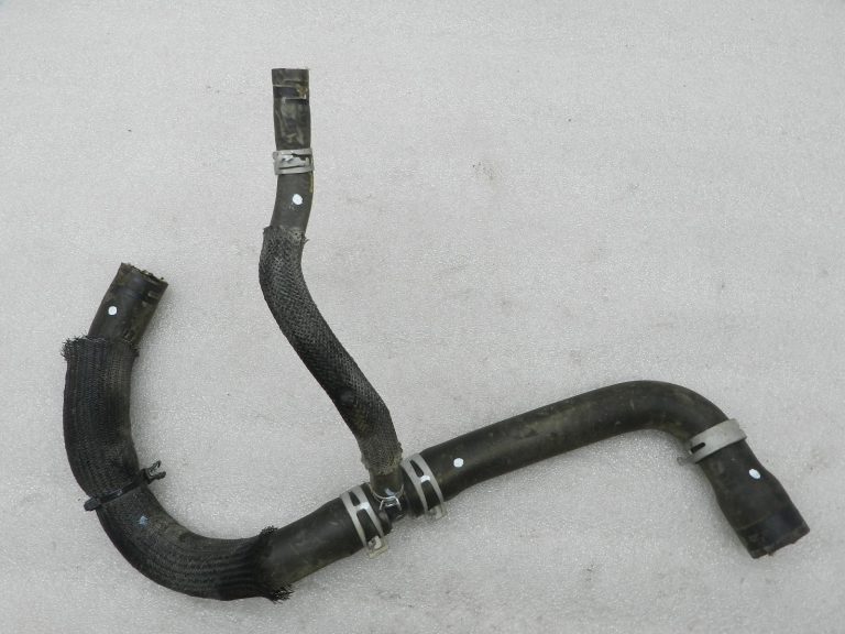 Nissan Qashqai oriģinālā radiatora šļūtene