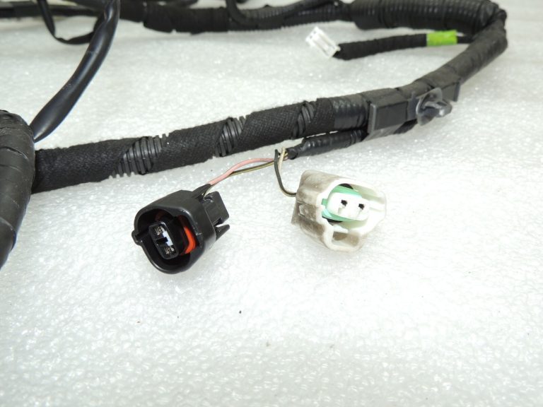 Mazda CX5 I aizmugurējo durvju instalācija KA2D-67-060A