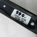 Nissan Qashqai oriģinālā vējstikla tīrītāja roka priekšējā kreisā labā pusē