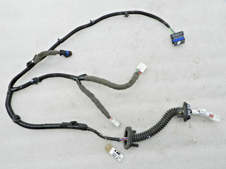 Nissan Qashqai oriģinālās aizmugurējo kreiso durvju elektroinstalācija