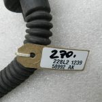 Nissan Qashqai oriģinālās durvju elektroinstalācijas aizmugurējā labajā pusē