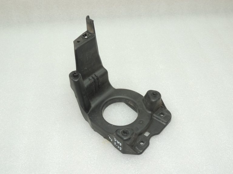 Seat Cupra Leon KL8 Priekšējā labā miglas luktura kronšteins 5FA807590