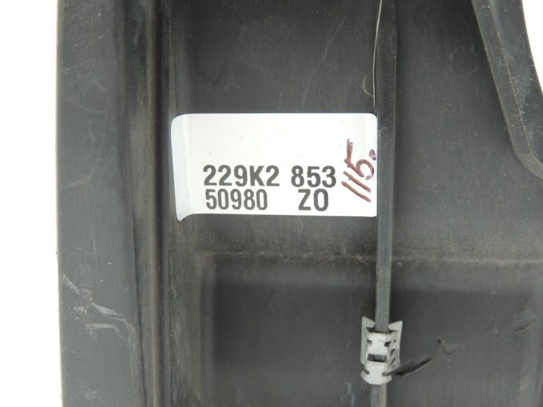 Seat Cupra Leon KL8 Priekšējā labā miglas luktura kronšteins 5FA807590