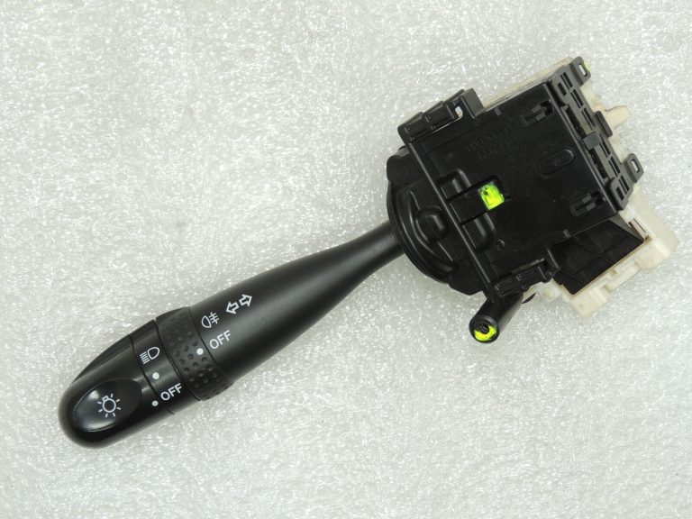 Suzuki SX4 Swift Fiat Sedici indikatoru slēdža gaismas slēdzis 3721062JA1