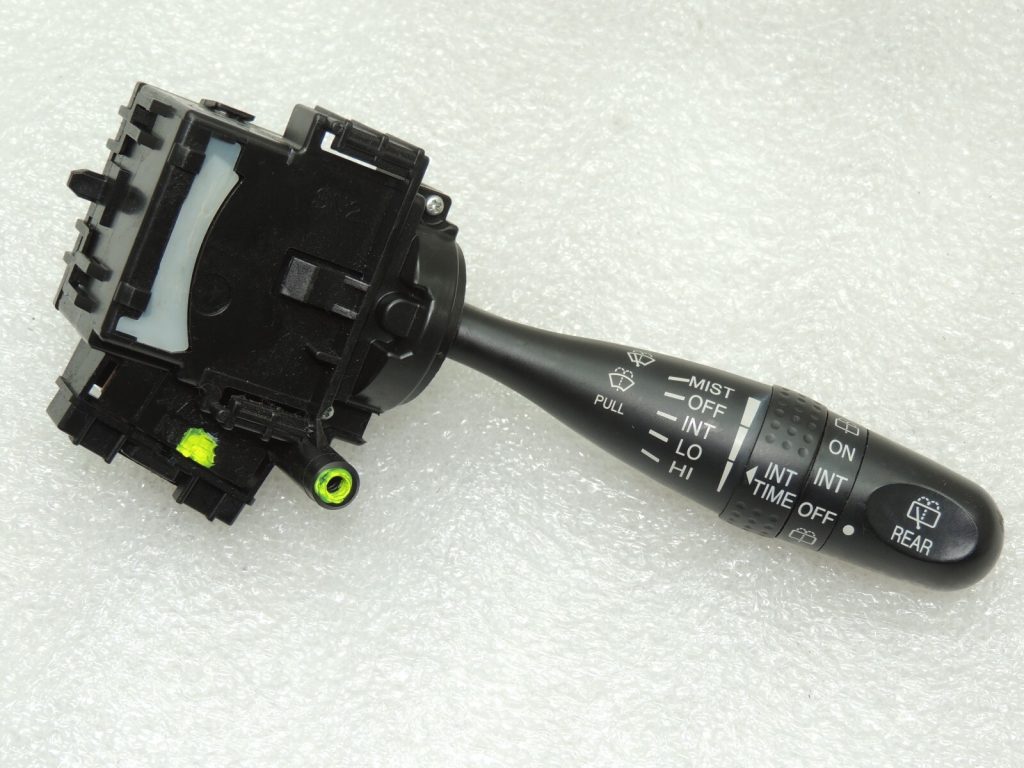 Suzuki SX4 Swift Fiat Sedici tīrītāju slēdzis 3731062JA1