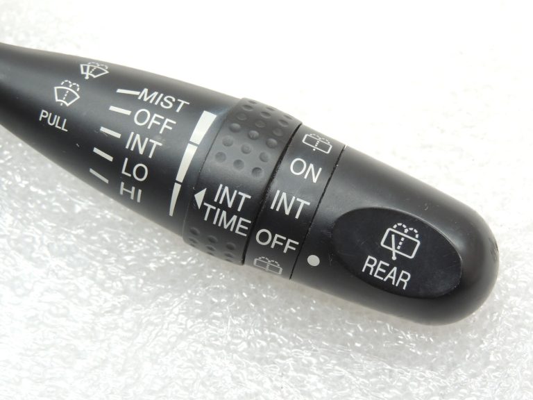 Suzuki SX4 Swift Fiat Sedici tīrītāju slēdzis 3731062JA1