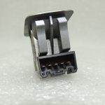 Suzuki Liana aizmugurējais kreisais labais elektrisko logu slēdzis 3799575F0, 3799575F00ZL9