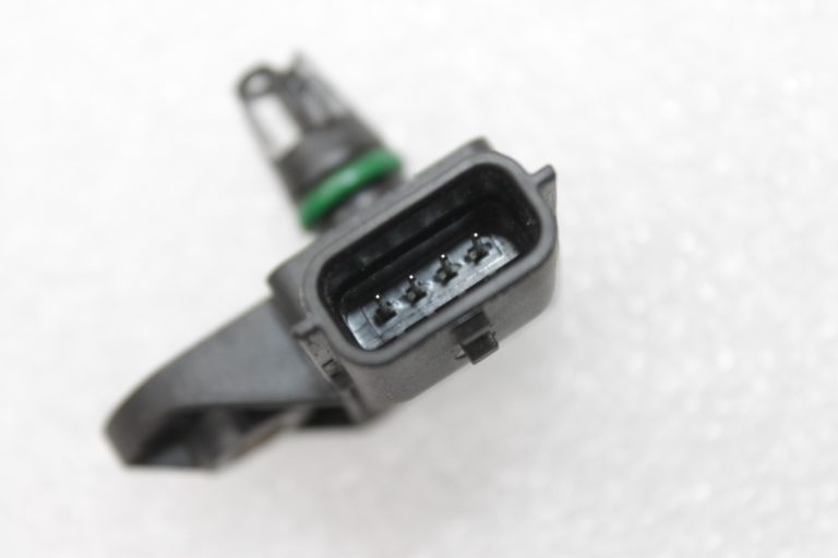 Oriģinālā aprīkojuma Nissan Renault 1.5 1.6 dCi spiediena sensors 2236500Q0E, 223657458R, 0281006108
