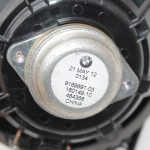 Oriģinālais BMW F10 F11 F45 F39 Aizmugurējā skaļruņa paketes plaukts 65138715683, 8715683