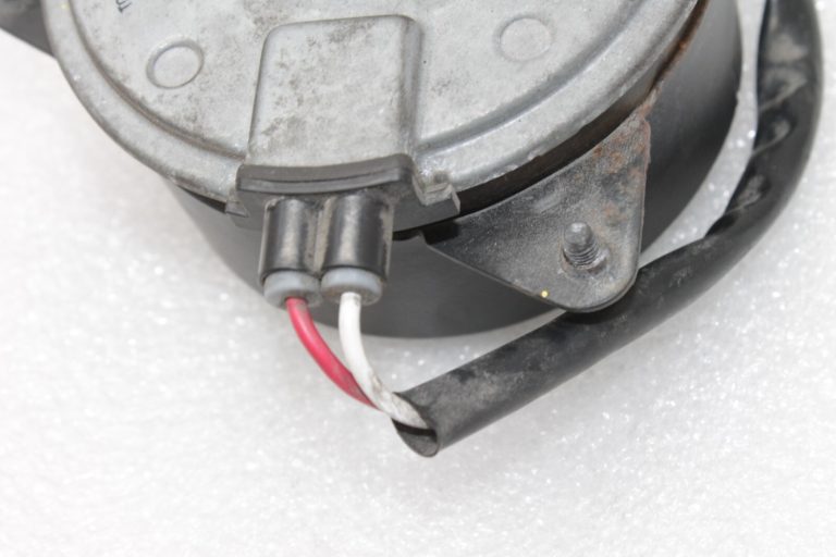 Oriģināls Toyota Avensis T27 1.8 Radiatora ventilatora motors 16363-0D130 163630D130