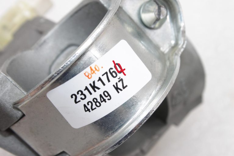 Oriģināls Toyota Avensis T27 aizdedzes slēdzenes korpuss 4502002241, 45020-02241