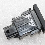 Oriģināls Toyota Avensis T27 Pre-Collision System Cancel Switch 8477005011