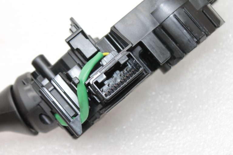 Toyota Avensis T27 gaismas slēdzis stūres slēdzis 8414005190, 84140-05190