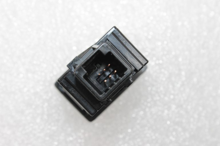 Oriģināls Toyota Avensis T27 sēdekļu apsildes slēdzis pa labi 8475105060, 84751-05060
