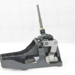 Oriģinālais Opel Antara A 6 pakāpju manuālās pārnesumkārbas pārnesumu svira 22799208, 25191000