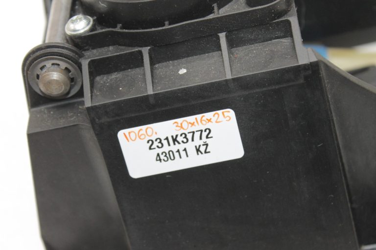 Oriģinālais Opel Antara A 6 pakāpju manuālās pārnesumkārbas pārnesumu svira 22799208, 25191000