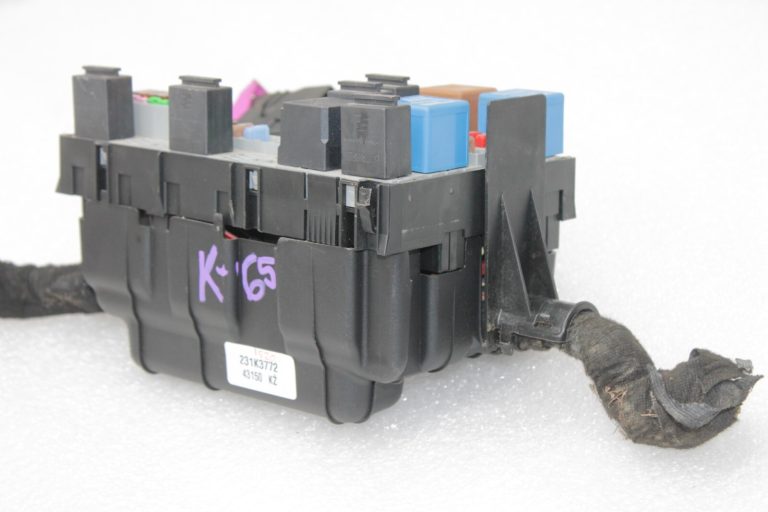 Opel Meriva B virsbūves elektroinstalācijas instalācijas drošinātāju bloks vadības bloks 93197115 1282227