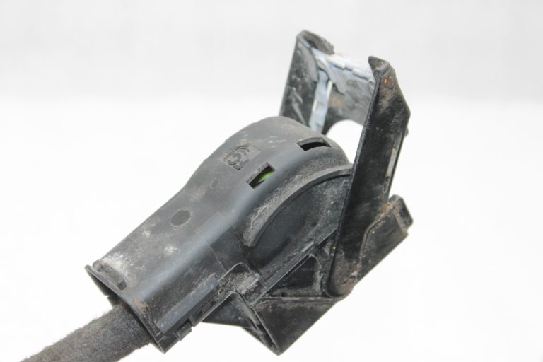 Opel Meriva B virsbūves elektroinstalācijas instalācijas drošinātāju bloks vadības bloks 93197115 1282227